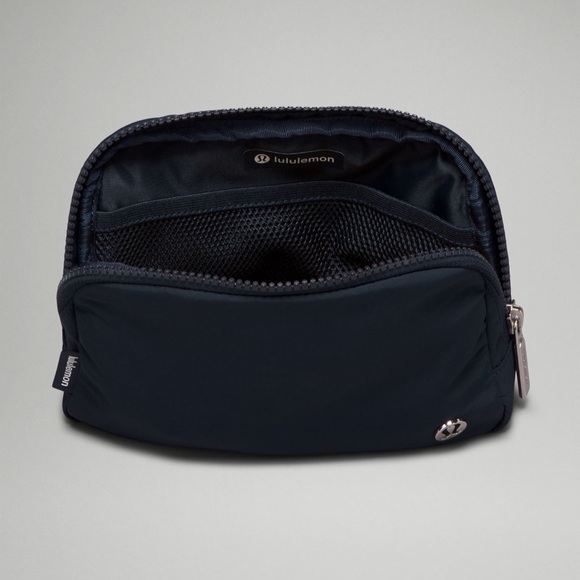 LULULEMON | Everywhere Belt Bag 1L - Picture 2 of 9